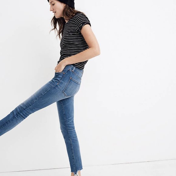 Madewell 9" High-Rise Skinny Crop: Destructed-Hem - Picture 2 of 8